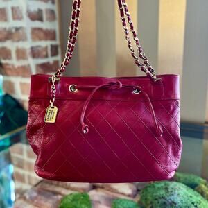 CHANEL Red Vintage Shopping Tote